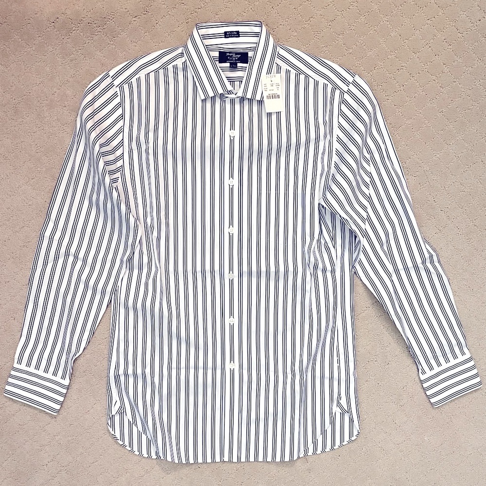JCrew Factory Thompson wrinkle free dress shirt. Size S. White / blue stripes.
